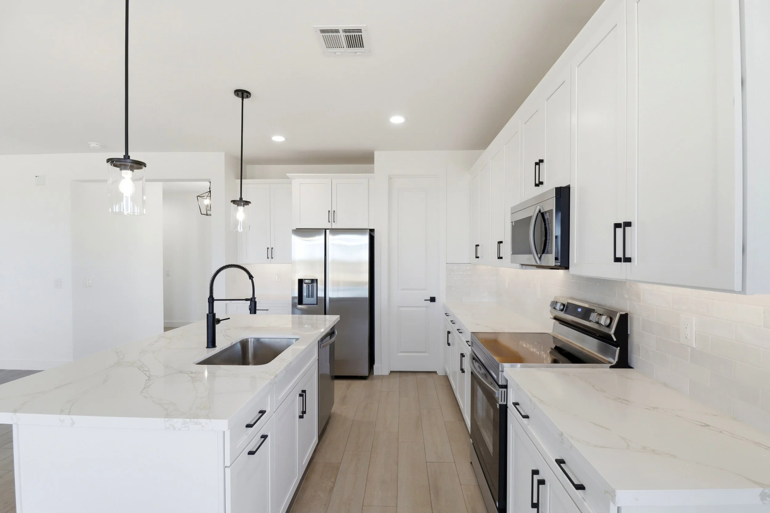 McCartney Spec 1644 — great room